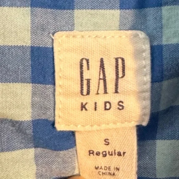 Gap Kids plaid long sleeve button up boys shirt size small, dress up or school - Picture 5 of 5